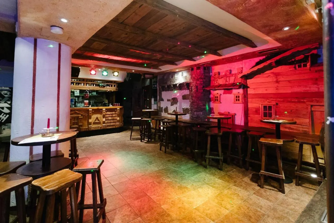 Hotel Helvetia Livigno 3*,  Italy