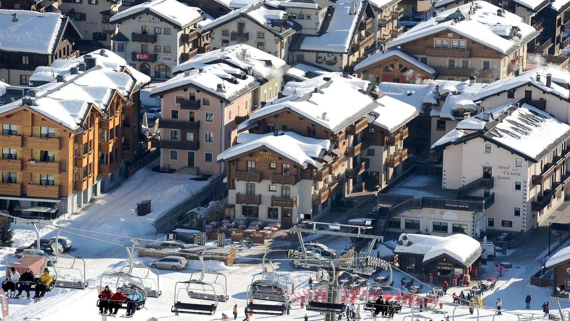 Hotel Helvetia Livigno 3*,  Italy